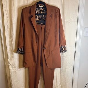 JODIFL Rust Brown Women's Two-Piece Blazer & Pants Set with Leopard Lining